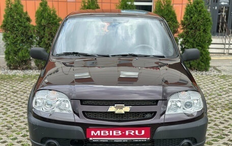 Chevrolet Niva I рестайлинг, 2013 год, 599 000 рублей, 2 фотография