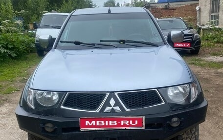 Mitsubishi L200 IV рестайлинг, 2012 год, 1 250 000 рублей, 1 фотография
