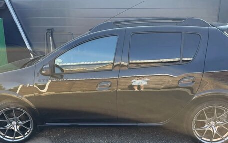 Renault Sandero II рестайлинг, 2016 год, 1 500 000 рублей, 3 фотография
