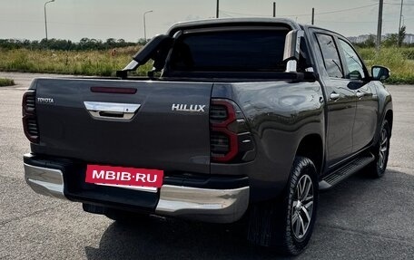 Toyota Hilux VIII, 2016 год, 2 990 000 рублей, 7 фотография