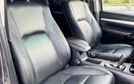 Toyota Hilux VIII, 2016 год, 2 990 000 рублей, 26 фотография