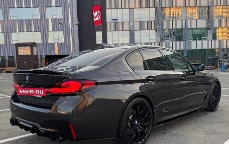BMW 5 серия, 2021 год, 5 650 000 рублей, 3 фотография