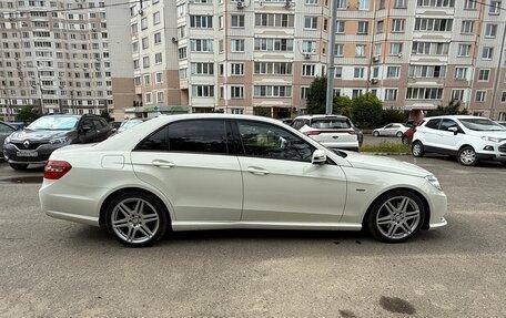 Mercedes-Benz E-Класс, 2011 год, 1 200 000 рублей, 3 фотография