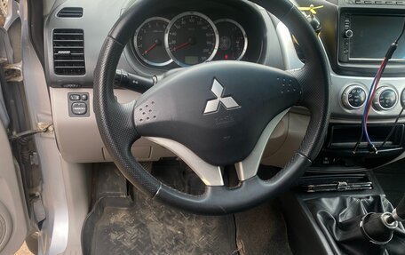 Mitsubishi L200 IV рестайлинг, 2012 год, 1 250 000 рублей, 15 фотография