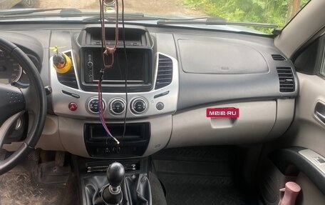 Mitsubishi L200 IV рестайлинг, 2012 год, 1 250 000 рублей, 14 фотография