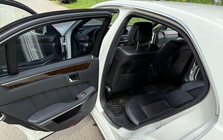 Mercedes-Benz E-Класс, 2011 год, 1 200 000 рублей, 9 фотография