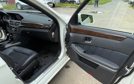 Mercedes-Benz E-Класс, 2011 год, 1 200 000 рублей, 12 фотография