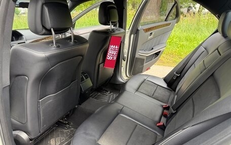 Mercedes-Benz E-Класс, 2011 год, 1 200 000 рублей, 11 фотография