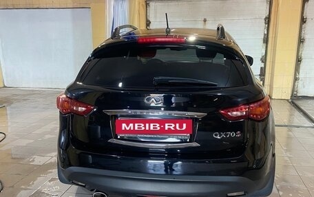 Infiniti QX70, 2014 год, 2 150 000 рублей, 2 фотография