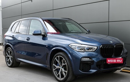 BMW X5, 2019 год, 5 290 000 рублей, 3 фотография
