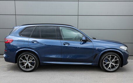 BMW X5, 2019 год, 5 290 000 рублей, 4 фотография