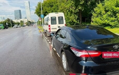 Toyota Camry, 2020 год, 2 050 000 рублей, 5 фотография