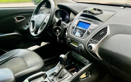 Hyundai ix35 I рестайлинг, 2011 год, 1 100 000 рублей, 15 фотография