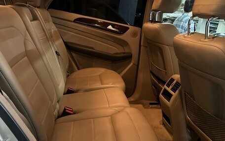 Mercedes-Benz M-Класс, 2011 год, 1 800 000 рублей, 10 фотография