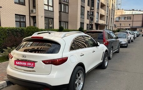 Infiniti FX II, 2011 год, 1 850 000 рублей, 4 фотография