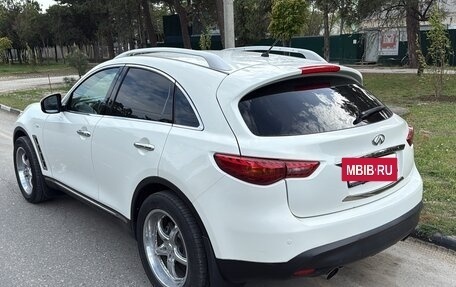 Infiniti FX II, 2011 год, 1 850 000 рублей, 6 фотография