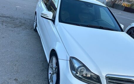 Mercedes-Benz C-Класс, 2012 год, 1 500 000 рублей, 3 фотография