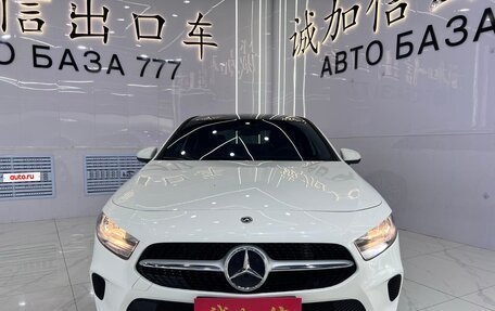 Mercedes-Benz A-Класс, 2022 год, 2 120 000 рублей, 2 фотография