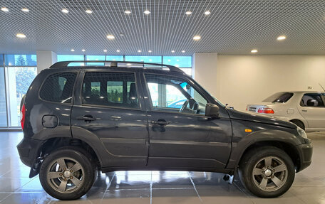 Chevrolet Niva I рестайлинг, 2016 год, 535 000 рублей, 5 фотография