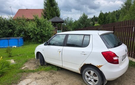 Skoda Fabia II, 2011 год, 290 000 рублей, 3 фотография
