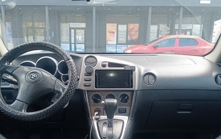 Toyota Matrix, 2004 год, 380 000 рублей, 8 фотография
