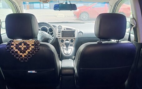 Toyota Matrix, 2004 год, 380 000 рублей, 10 фотография