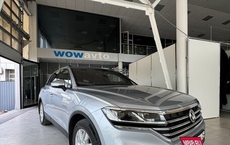 Volkswagen Touareg III, 2020 год, 3 999 000 рублей, 2 фотография