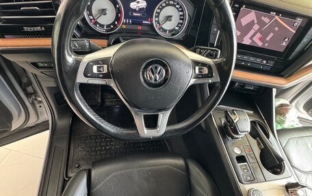 Volkswagen Touareg III, 2020 год, 3 999 000 рублей, 19 фотография