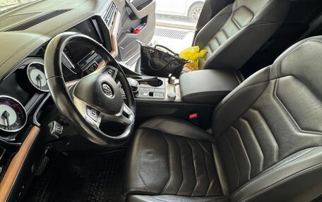 Volkswagen Touareg III, 2020 год, 3 999 000 рублей, 12 фотография