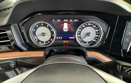 Volkswagen Touareg III, 2020 год, 3 999 000 рублей, 21 фотография