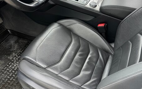 Volkswagen Touareg III, 2020 год, 3 999 000 рублей, 22 фотография
