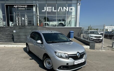 Renault Logan II, 2017 год, 650 000 рублей, 3 фотография