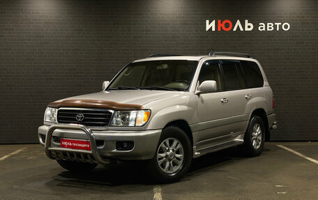Toyota Land Cruiser 100 рестайлинг 2, 2002 год, 1 650 000 рублей, 1 фотография