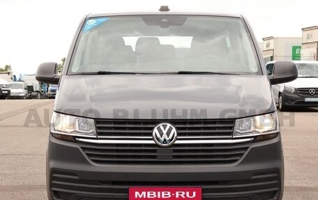 Volkswagen Transporter T6 рестайлинг, 2022 год, 3 250 000 рублей, 1 фотография