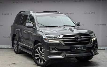 Toyota Land Cruiser 200, 2019 год, 7 797 000 рублей, 3 фотография