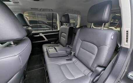 Toyota Land Cruiser 200, 2019 год, 7 797 000 рублей, 11 фотография