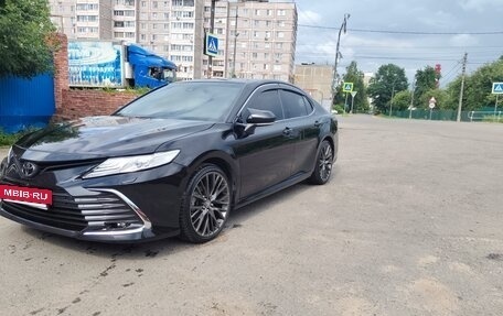 Toyota Camry, 2019 год, 3 800 000 рублей, 5 фотография
