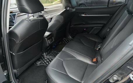 Toyota Camry, 2019 год, 3 800 000 рублей, 8 фотография