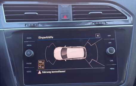 Volkswagen Tiguan II, 2023 год, 2 740 000 рублей, 14 фотография