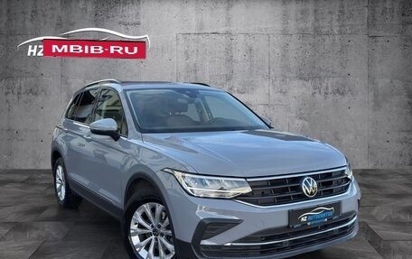 Volkswagen Tiguan II, 2023 год, 2 740 000 рублей, 3 фотография