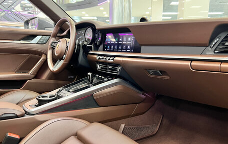 Porsche 911, 2024 год, 23 990 000 рублей, 27 фотография