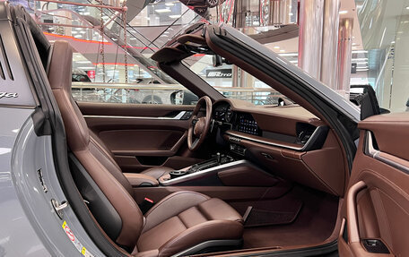 Porsche 911, 2024 год, 23 990 000 рублей, 28 фотография