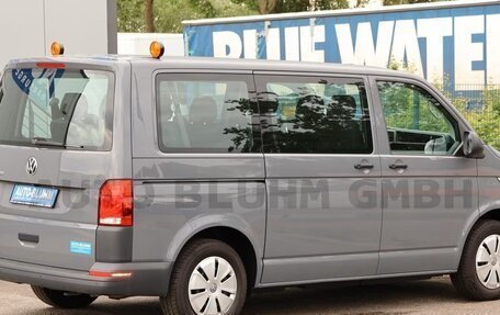 Volkswagen Transporter T6 рестайлинг, 2022 год, 3 250 000 рублей, 4 фотография