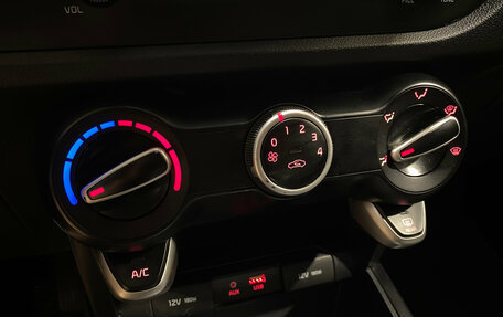 KIA Rio IV, 2019 год, 1 379 000 рублей, 13 фотография