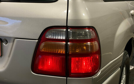 Toyota Land Cruiser 100 рестайлинг 2, 2002 год, 1 650 000 рублей, 8 фотография