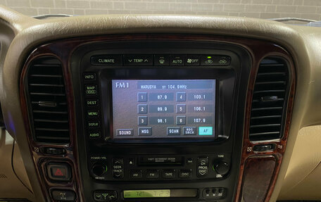 Toyota Land Cruiser 100 рестайлинг 2, 2002 год, 1 650 000 рублей, 11 фотография