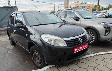 Renault Sandero I, 2013 год, 305 000 рублей, 1 фотография