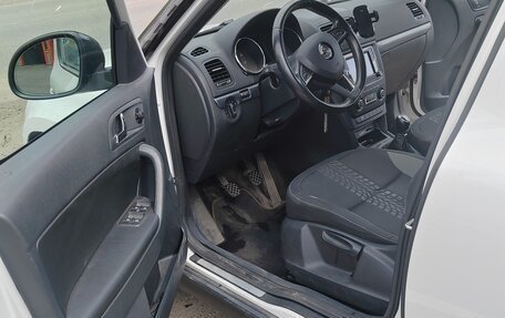Skoda Yeti I рестайлинг, 2015 год, 1 300 000 рублей, 10 фотография