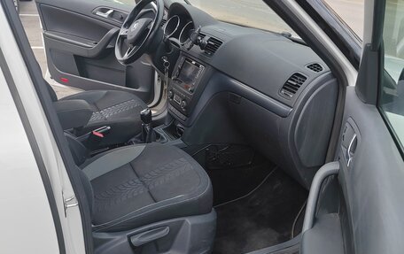 Skoda Yeti I рестайлинг, 2015 год, 1 300 000 рублей, 11 фотография