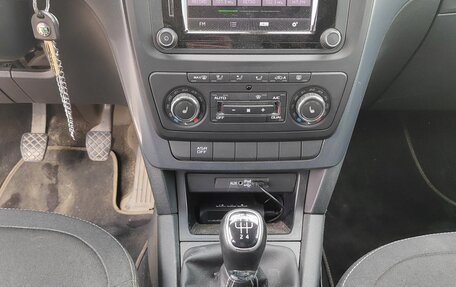 Skoda Yeti I рестайлинг, 2015 год, 1 300 000 рублей, 15 фотография